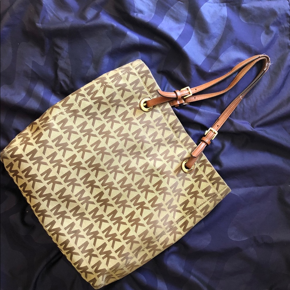 Michael Kors MK Canvas Tote Tan/Brown